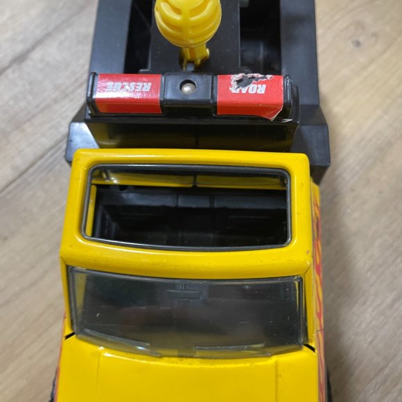 Tonka 24 Hour Road Rescue Vintage 1999 Tow Truck - Picture 3 of 9